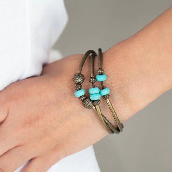 Paparazzi Jewelry Accessories - Road Trip Rebel - Brass Bracelet - Viintage - Picture 3 of 4